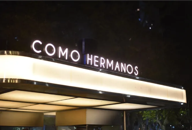 Como hermanos